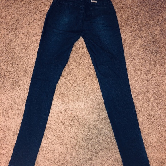 Booty Lifting Jeans - Picture 2 of 2